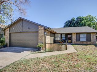 6811 S Quaker Ave, Tulsa, OK 74136
