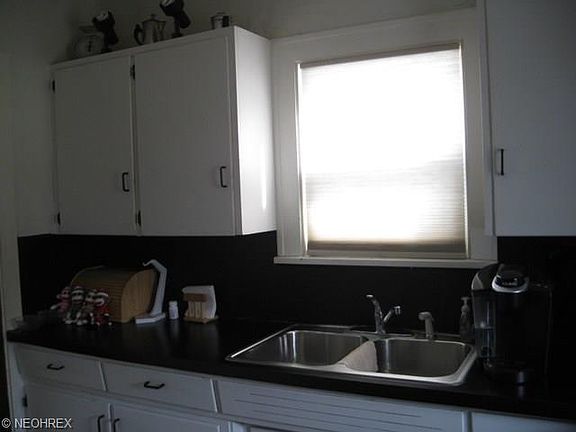 3rd image of 5409 Vandalia Ave