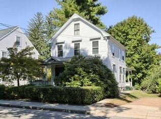 371 Pine St, Lowell, MA 01851