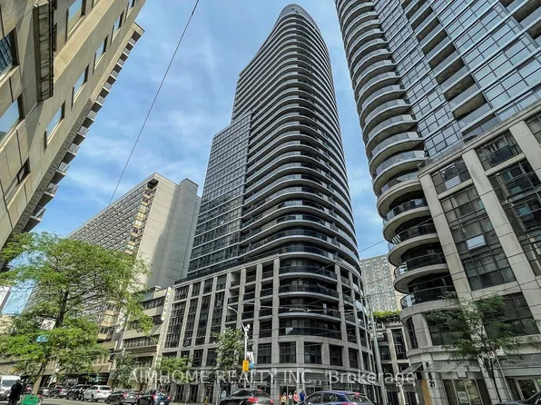 25 Carlton St, Toronto, ON