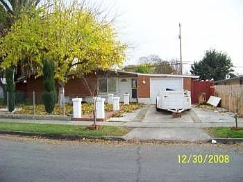 1st image of 1622 Scotty St