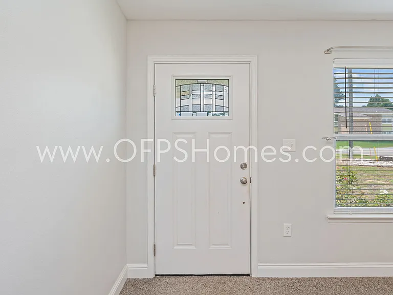 824 Valley Rd — Photo 4