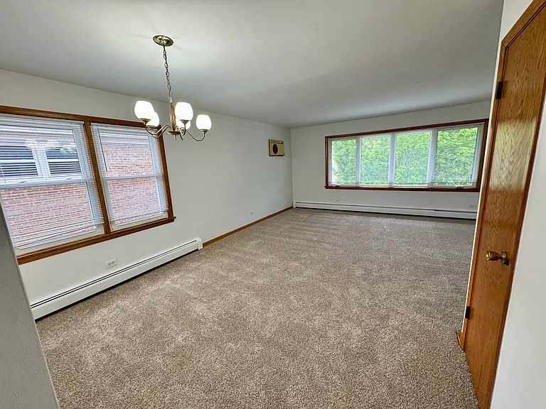 5421 W Windsor Ave #2 — Photo 2