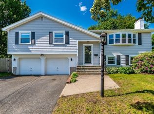 12 Flintlock Ln, Dedham, MA 02026