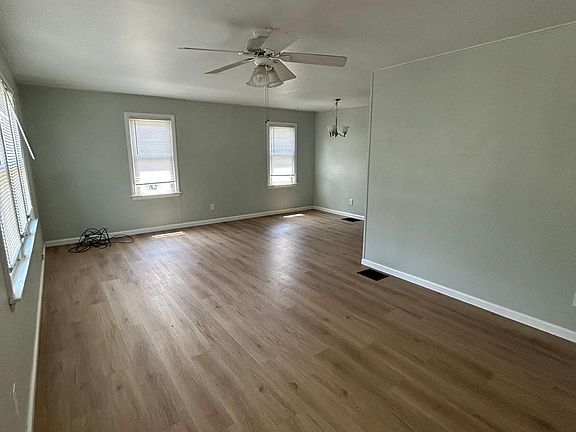 4th image of 206 Dunn Blvd