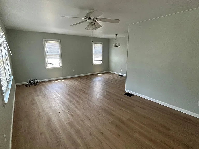 206 Dunn Blvd — Photo 4