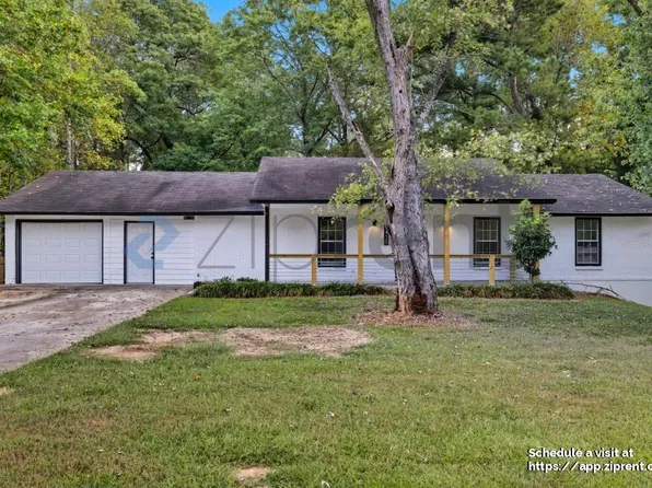 4438 Cherie Glen Trl, Stone Mountain, GA 30083