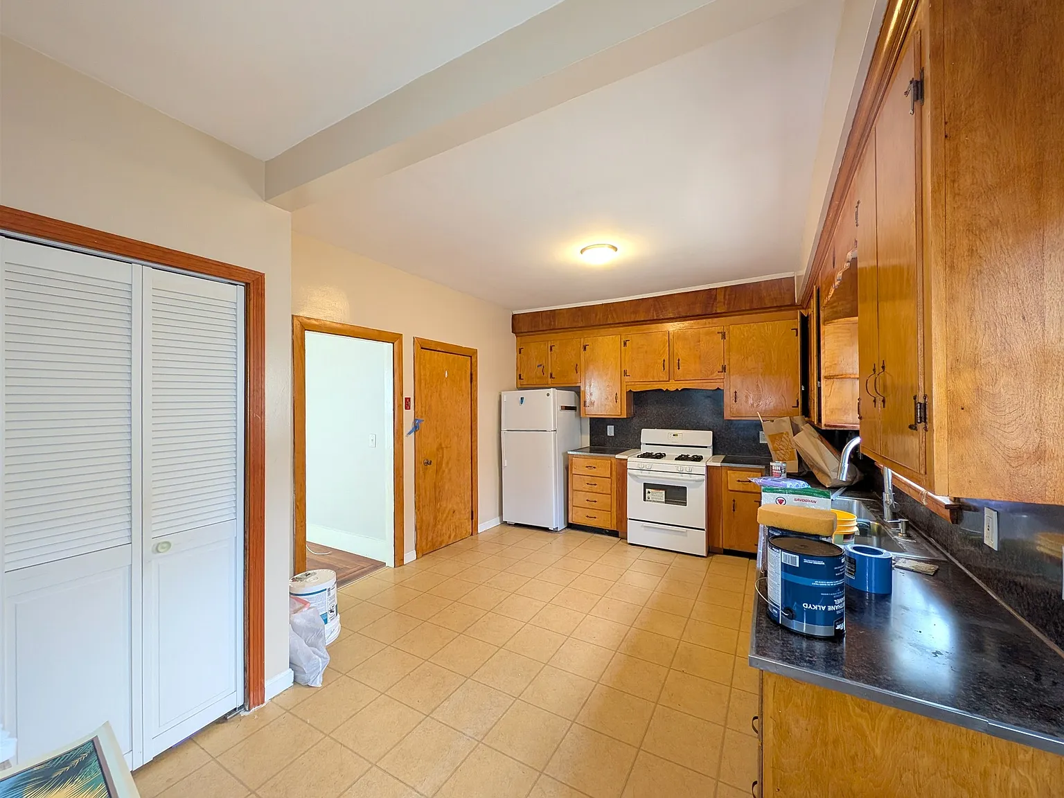 2 bed, $2,800 — Photo 2