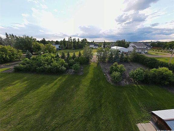 5th image of 212 Sully AVENUE