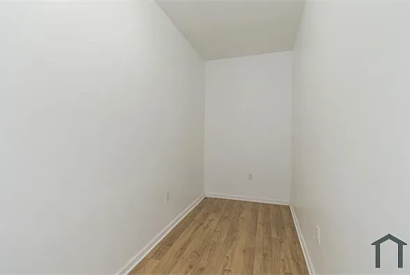 2225 W Lehigh Ave — Photo 21