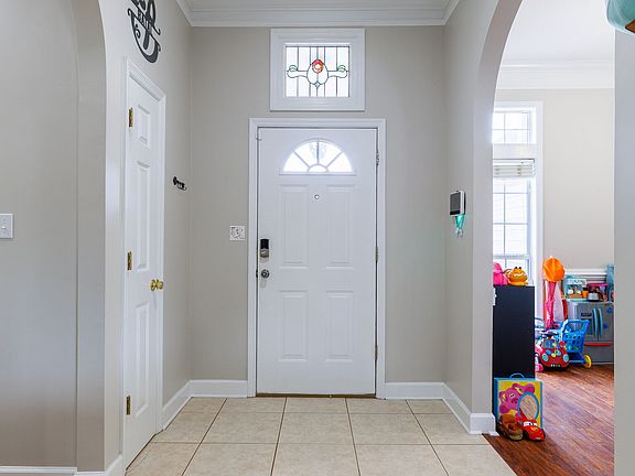 5th image of 4614 Briarberry Dr
