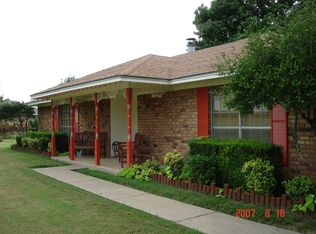 180 Davis Rd, Combine, TX 75159