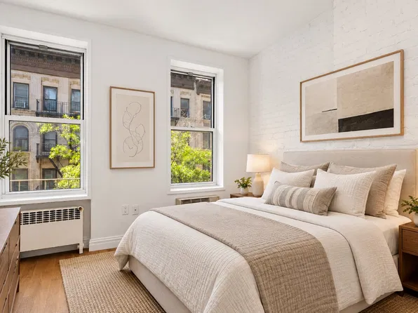 221 East 89th Street image 1 of 11