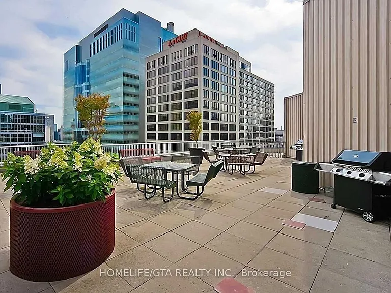 717 Bay St #707 — Photo 25