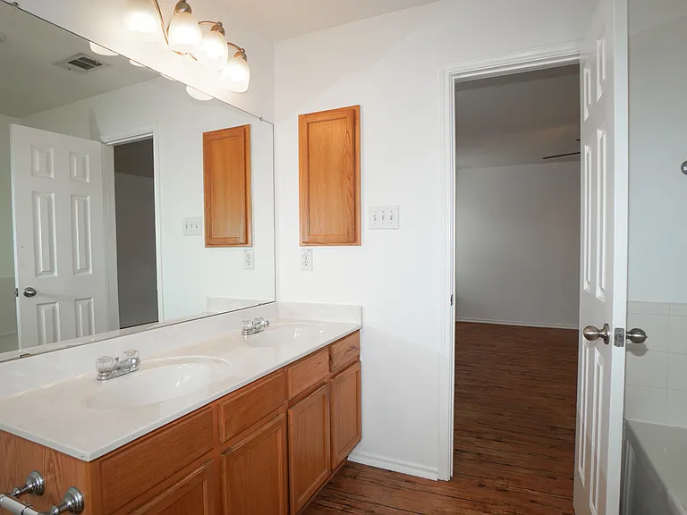 309 Stanford Dr — Photo 19