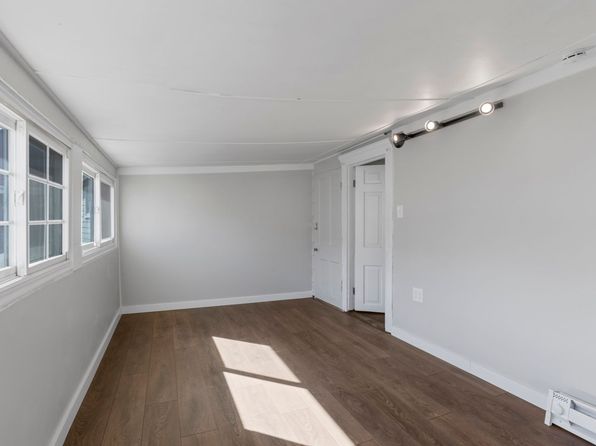115 River Ave