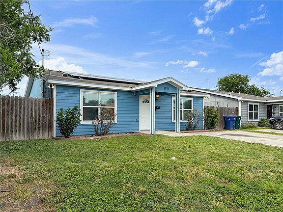 2nd image of 1914 Lipan St