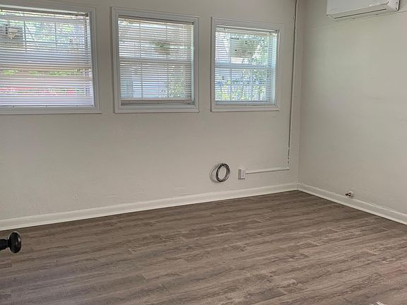 4th image of 1602 W Hollywood Ave