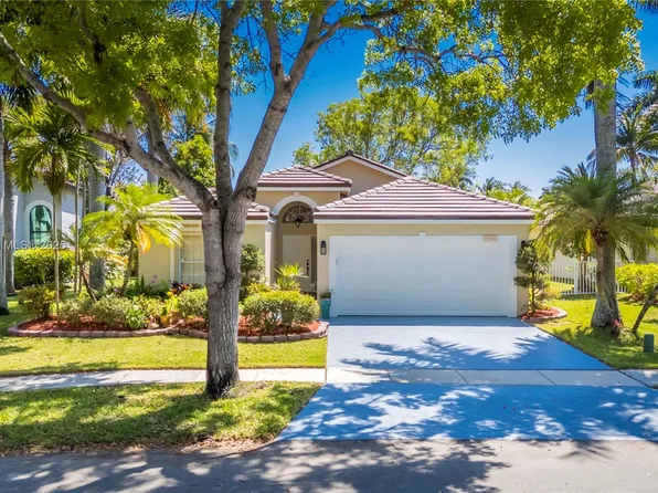 17588 SW 11th St, Pembroke Pines, FL 33029