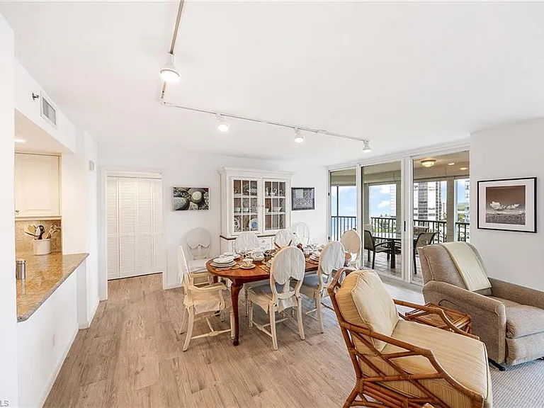 4651 Gulf Shore Blvd N #1106 — Photo 22