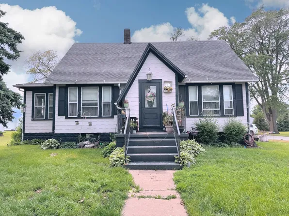 504 S Green St, Piper City, IL 60959