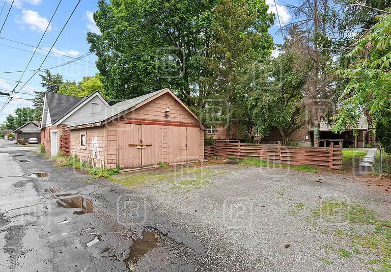 808 E Mission Ave — Photo 41