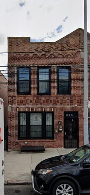 1st image of 10214 Farragut Rd