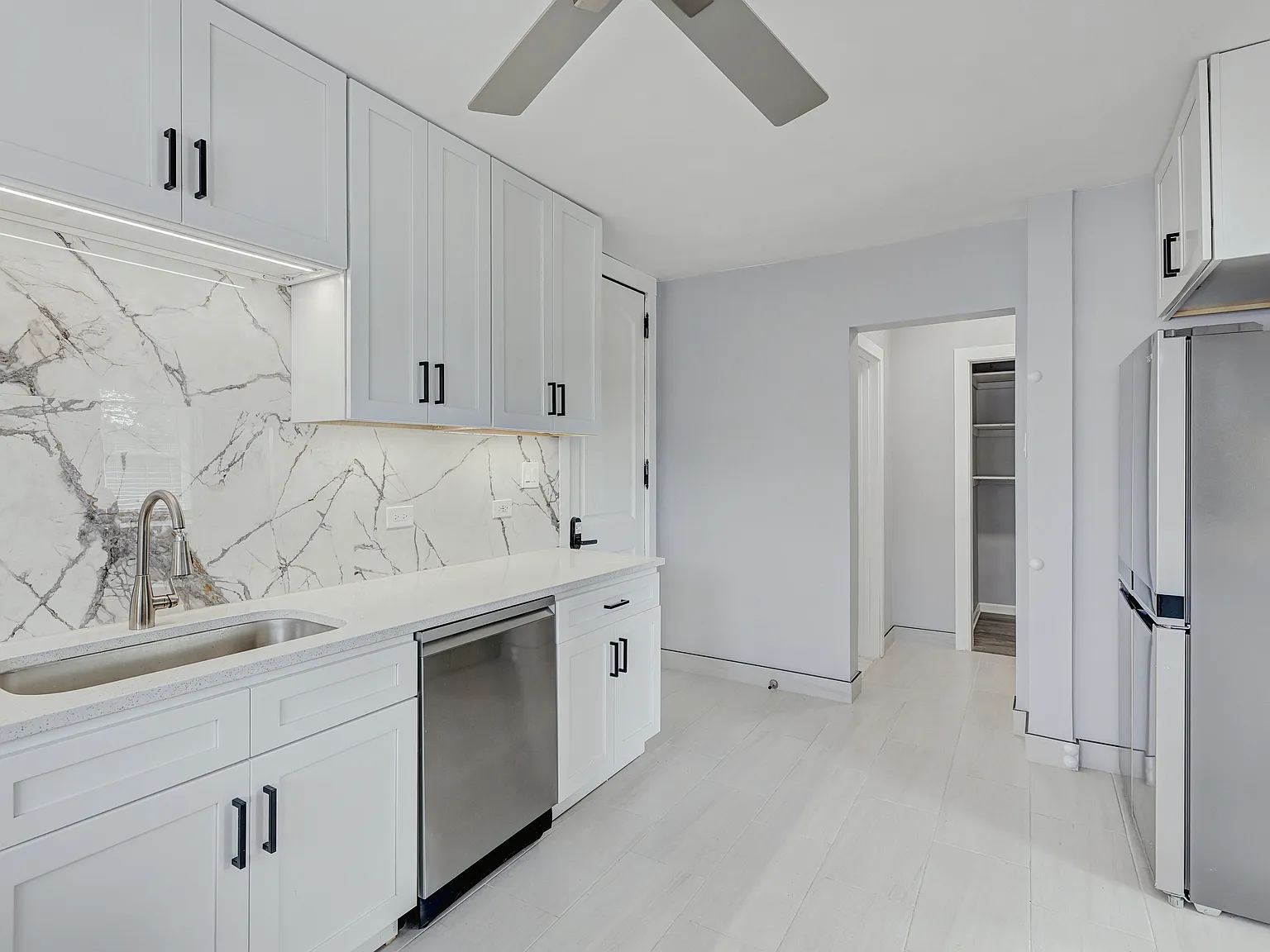 1 bed, 650 sqft, $1,800 — Photo 2