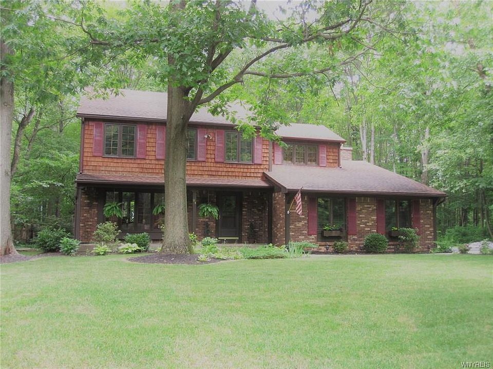 1st image of 84 Scattertree Ln