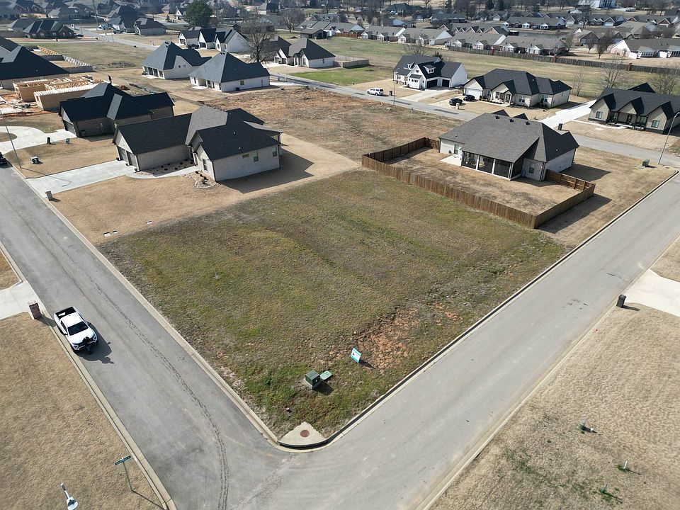 2nd image of 34 Silo Ridge Est