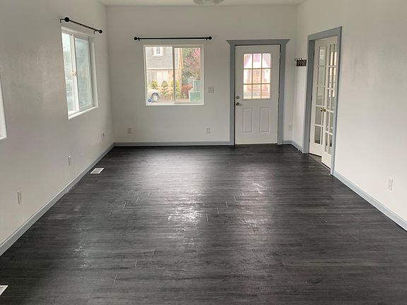 2nd image of 6711 SE 82nd Ave