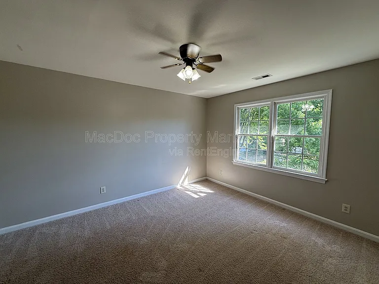10500 Westfield Ln — Photo 34