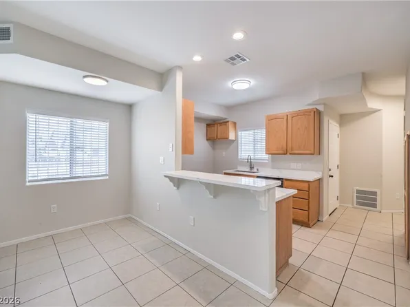 1721 N Lamont St, Las Vegas, NV 89115