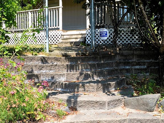 5th image of 10601 Broadway Avenue S