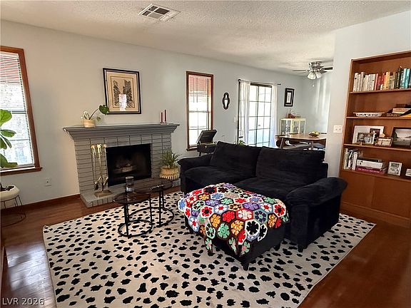4th image of 6649 W Tropicana Ave Unit 204