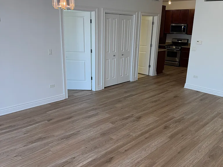 3300 W Irving Park Rd #L3 — Photo 8