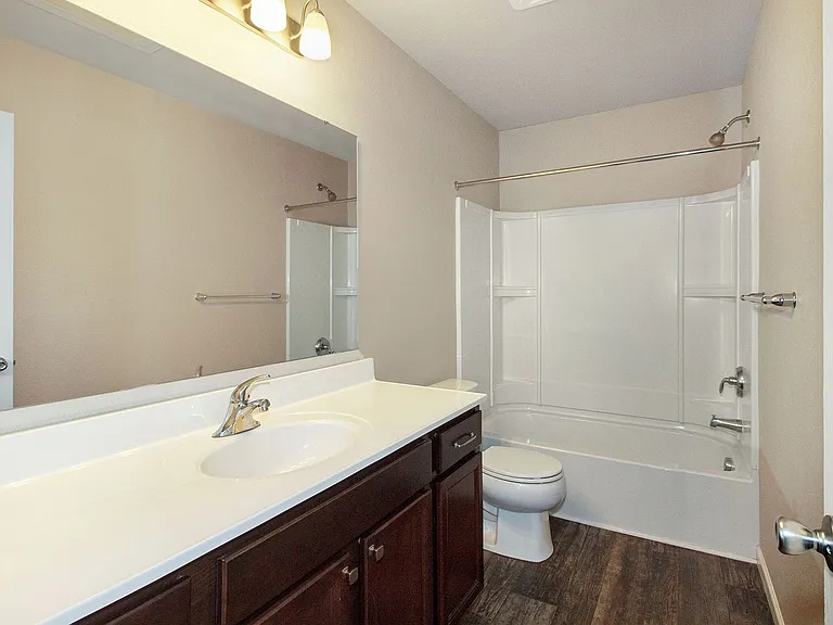 372 White Pine Ct — Photo 29