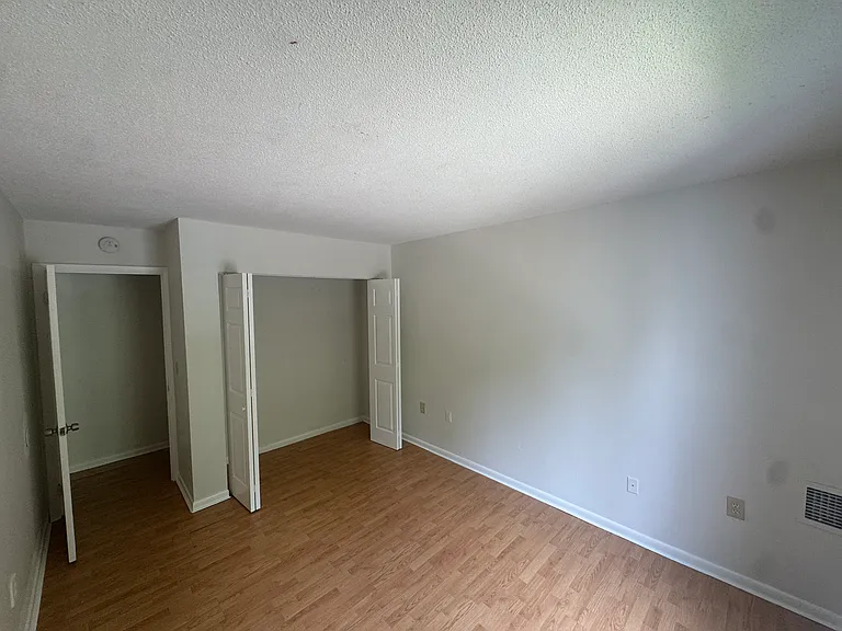 175 Mill Pond Rd #345A — Photo 3