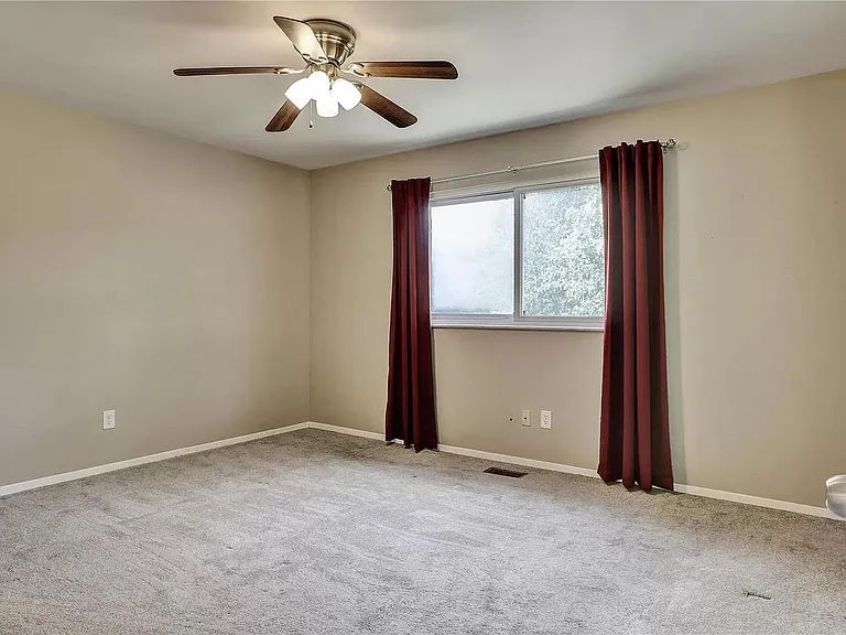 927 Bellestri Dr — Photo 10