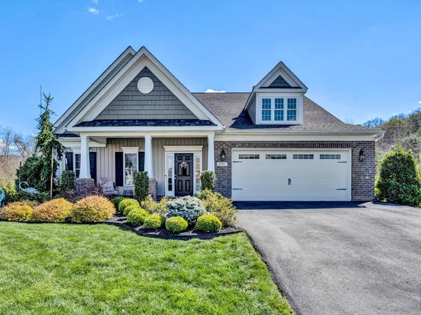 2551 Woods Meadow Ct, Salem, VA 24153