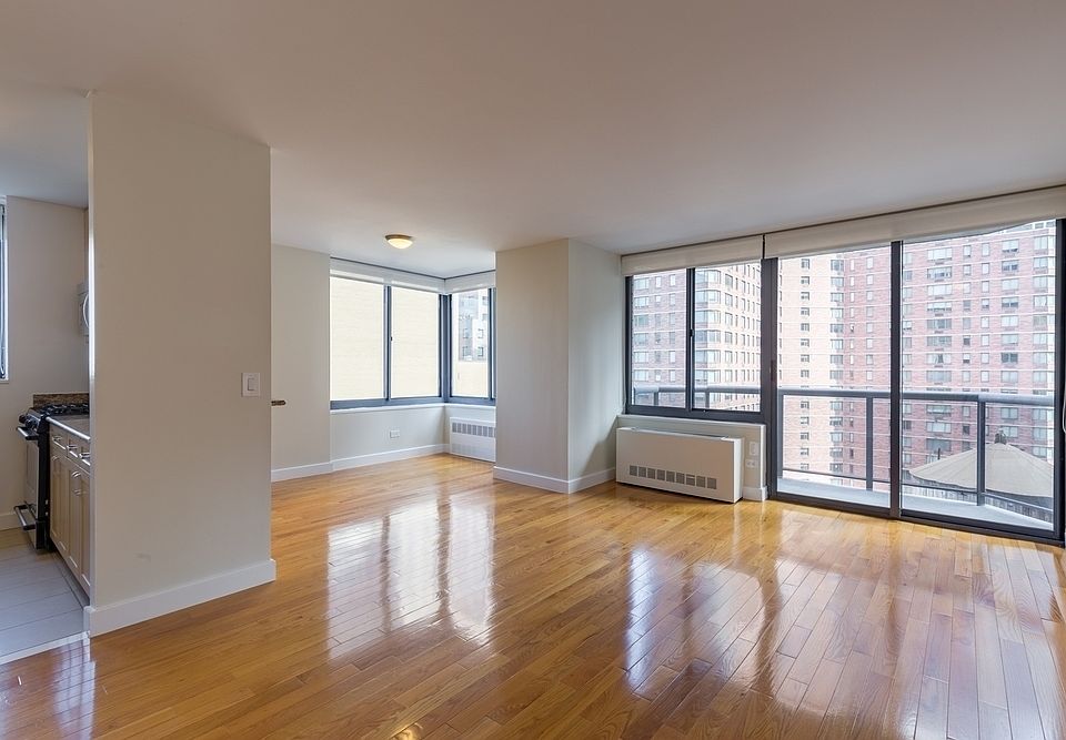 1st image of 235 W 48th St APT 25L