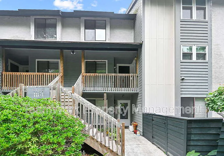 1161 Shadow Lake Cir #E — Photo 4
