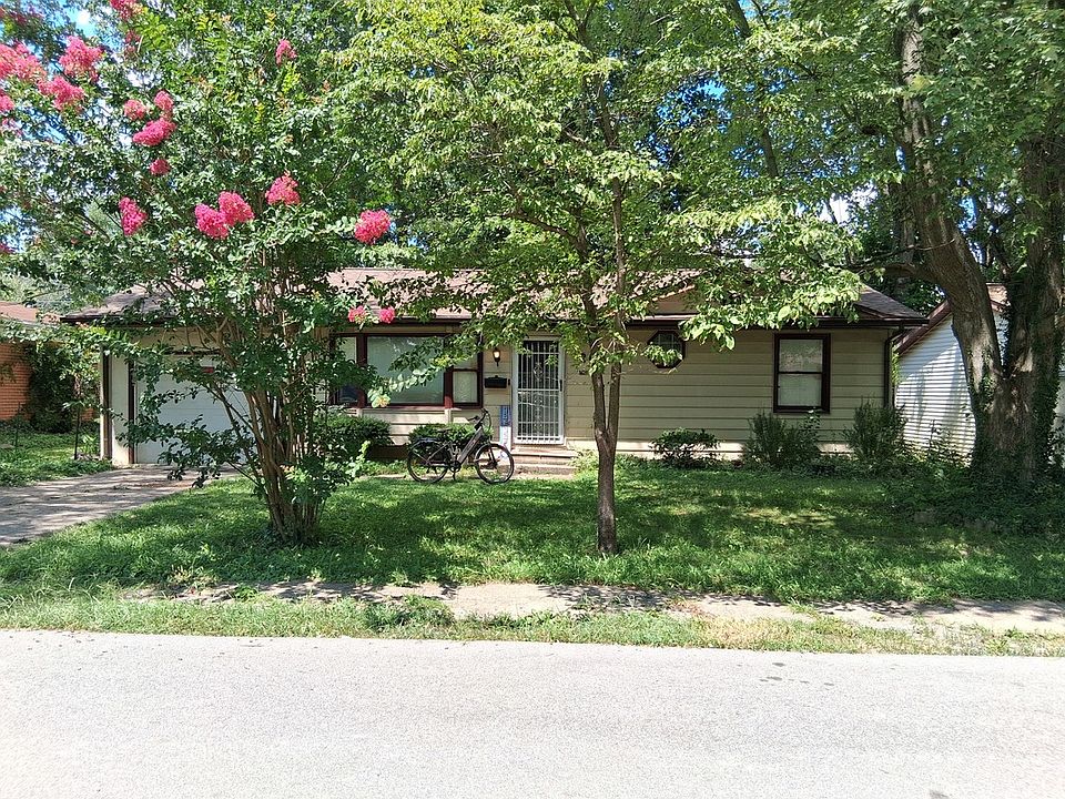 1st image of 906 Boston Rd