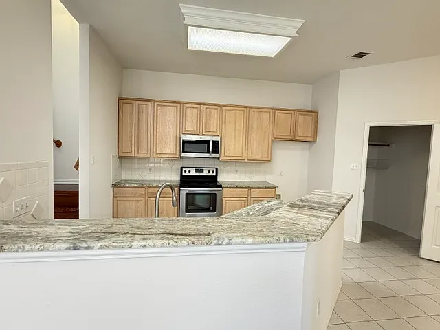 8404 Pipe Stone Dr — Photo 7