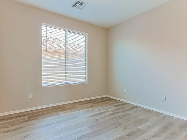 46186 W Holly Dr — Photo 13