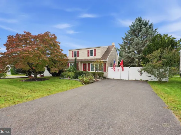 1326 Cloverly Rd, Warminster, PA 18974