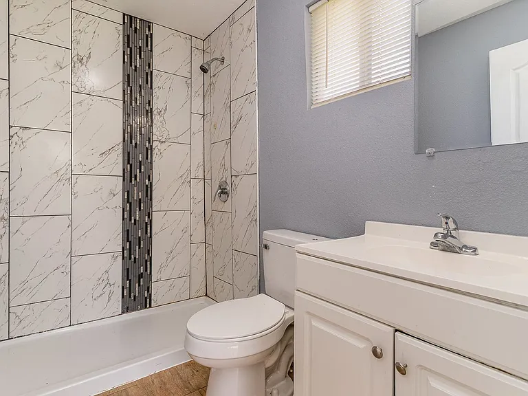 4621 Owenwood Ave — Photo 9