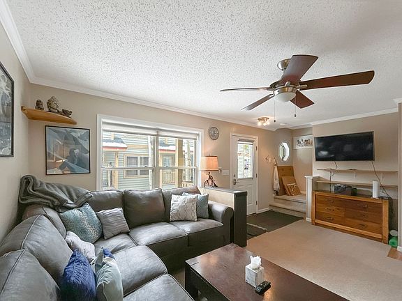 2nd image of 257 Huron Rd