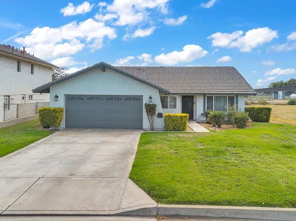 18465 Mountain Meadows Dr, Victorville, CA 92395