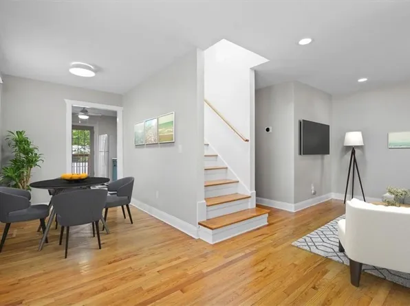 4551 Mercier St, Kansas City, MO 64111